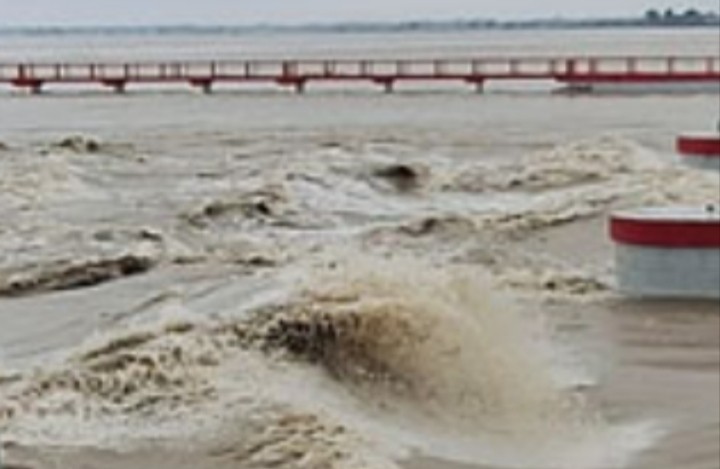 सप्तकोशी नदीमा जलसतह बढ्दै,