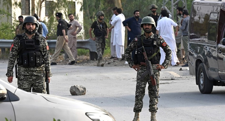 पाकिस्तानकाे प्रहरी चाैकीमा आक्रमण, १० जना प्रहरीकाे ज्यान गयाे