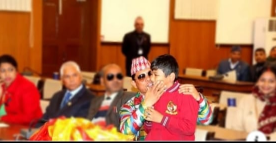 सदरखोर  डिल्लीबजारबाट छोरा आभुसणको जन्मदिनमा रेशमले यसरी सम्झिँदै कविता लेखे छोराको लागि