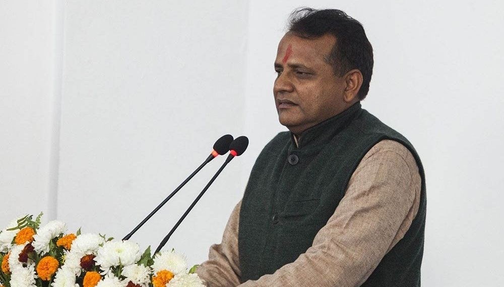    Rs 500 to each girl student from community schools: CM Raut   