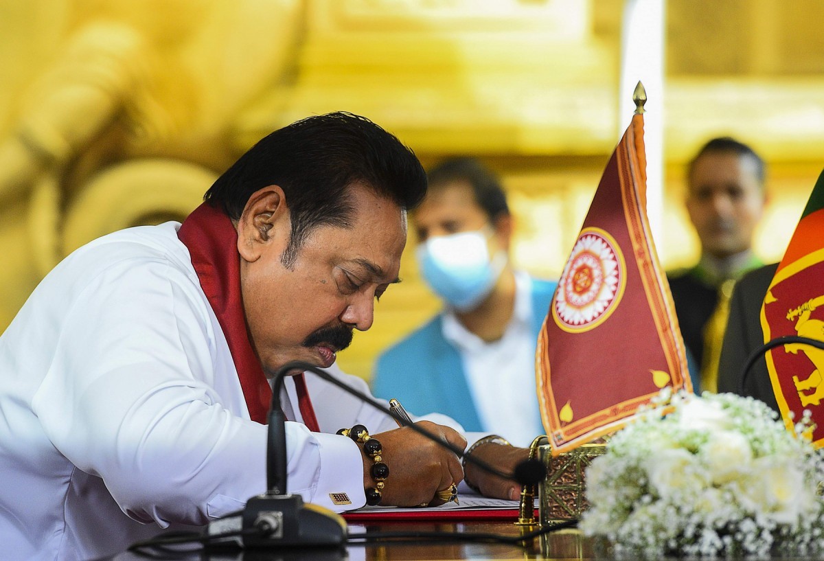 श्रीलङ्काका राष्ट्रपति राजापाक्षले राजीनामा दिने प्रधानमन्त्रीद्धारा पुष्टि
